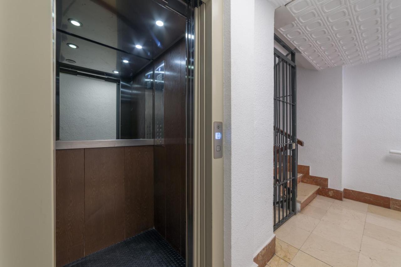 Suite Homes Penthouse Capuchinos Малага Екстер'єр фото